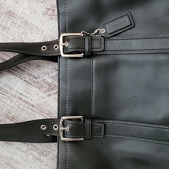 Coach Black Leather Shoulder Bag - Picture 2 of 9